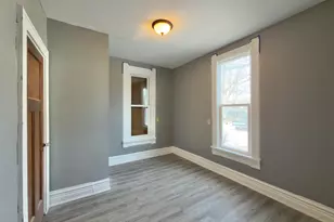 1627 7th St, Rockford, IL 61104 - Photo 9