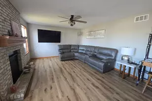 218 Edson St, Poplar Grove, IL 61065 - Photo 5