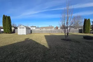 218 Edson St, Poplar Grove, IL 61065 - Photo 27