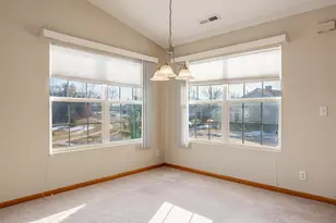 5154 Diane Ct, Rockford, IL 61108 - Photo 5