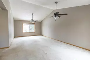 6502 Timberleaf Ct, Loves Park, IL 61111 - Photo 7