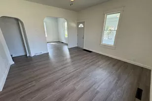 101 E Division St, Shannon, IL 61078 - Photo 19