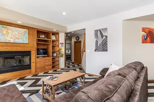 7 Colony Ct, Galena, IL 61036 - Photo 29