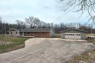 10582 Atwood Rd, Roscoe, IL 61073 - Photo 1