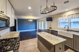 10582 Atwood Rd, Roscoe, IL 61073 - Photo 13