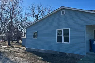129 W Main St, Amboy, IL 61310 - Photo 9