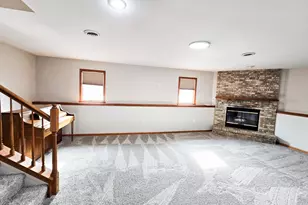 5927 Linden Rd, Rockford, IL 61108 - Photo 35