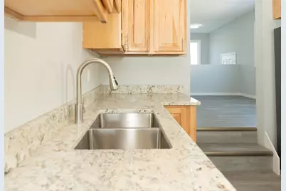 938 E Riverside Boulevard, Loves Park, IL 61111 - Photo 17