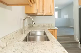 938 E Riverside Blvd, Loves Park, IL 61111 - Photo 17