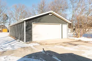 938 E Riverside Blvd, Loves Park, IL 61111 - Photo 51
