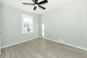 938 E Riverside Blvd, Loves Park, IL 61111 - Photo 21