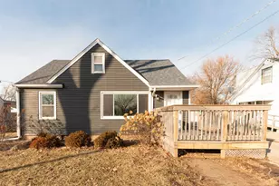 938 E Riverside Blvd, Loves Park, IL 61111 - Photo 5