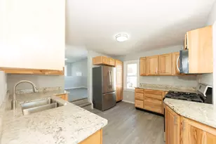 938 E Riverside Blvd, Loves Park, IL 61111 - Photo 11