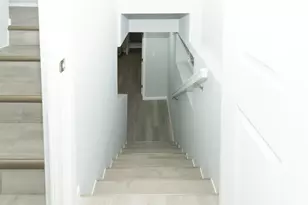 938 E Riverside Blvd, Loves Park, IL 61111 - Photo 33