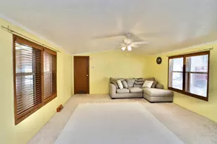 666 S Bluff #402 St, South Beloit, IL 61080 - Photo 7