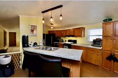 666 S Bluff #402 Street, South Beloit, IL 61080 - Photo 5