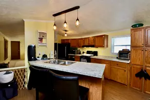 666 S Bluff #402 St, South Beloit, IL 61080 - Photo 5