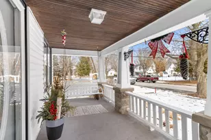 1217 Rose Ave, Rockford, IL 61104 - Photo 3