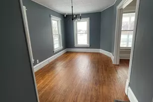 402 W Main St, Warren, IL 61087 - Photo 7