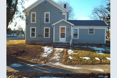 402 W Main Street, Warren, IL 61087 - Photo 1