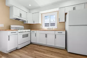 502 Pearl St, Rockford, IL 61104 - Photo 9