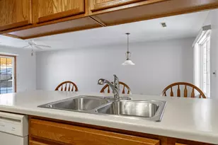 6538 Timberleaf Ct, Loves Park, IL 61111 - Photo 11