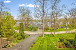 548 Baintree Rd, Lake Summerset, IL 61019 - Photo 3