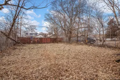 2207 7th Street, Rockford, IL 61104 - Photo 5