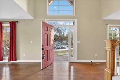 8306 E Crockett Road, Roscoe, IL 61073 - Photo 9