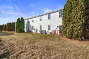 410 Pine White Rd, Roscoe, IL 61073 - Photo 25