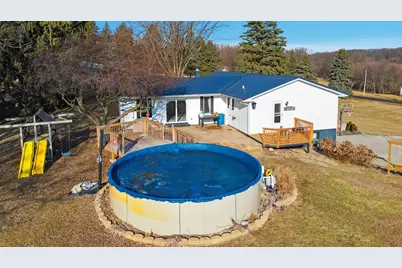 13831 Prairie Center Road, Union Grove, IL 61270 - Photo 3