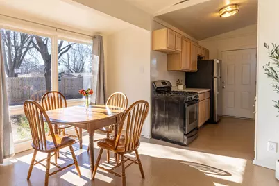 3912 Latham Street, Rockford, IL 61103 - Photo 9