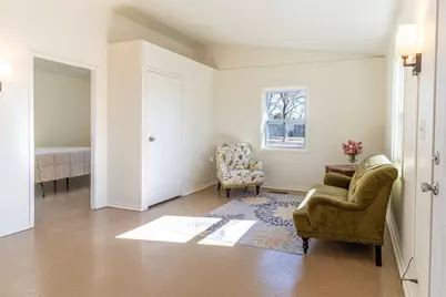 3912 Latham Street, Rockford, IL 61103 - Photo 5