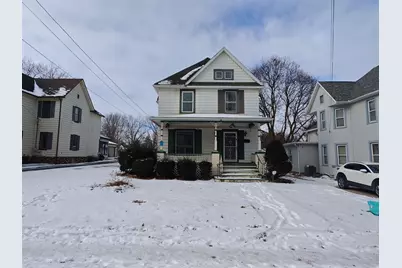 1020 S Oak Avenue, Freeport, IL 61032 - Photo 1