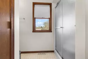 1872 S Trainer Rd, Rockford, IL 61108 - Photo 15