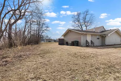 702 Cambridge Avenue, Rockford, IL 61102 - Photo 13