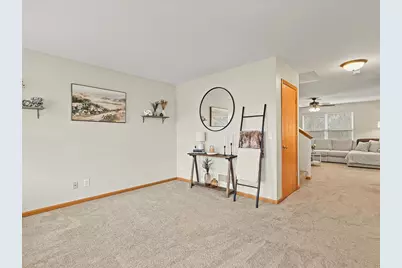 1305 Willowbrook Drive, Belvidere, IL 61008 - Photo 5