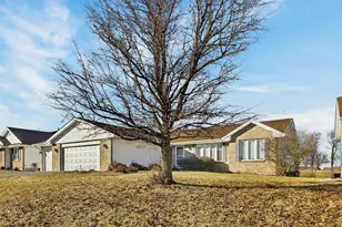 12909 Springhill Dr, Winnebago, IL 61088 - Photo 49