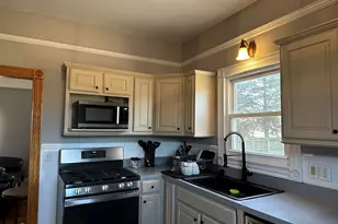 515 Burlington, Savanna, IL 61074 - Photo 7