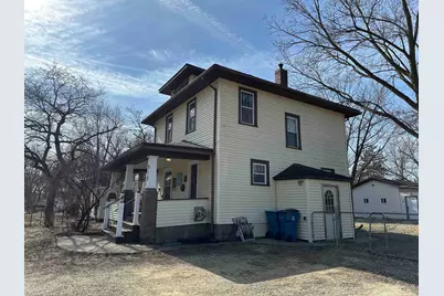 515 Burlington, Savanna, IL 61074 - Photo 3