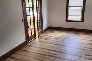 210 N London Ave, Rockford, IL 61107 - Photo 9