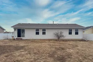 646 Cassandra Way, South Beloit, IL 61080 - Photo 17