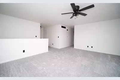 646 Cassandra Way, South Beloit, IL 61080 - Photo 3