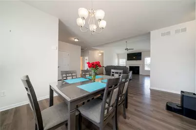 429 E Dekalb Drive, Maple Park, IL 60151 - Photo 9