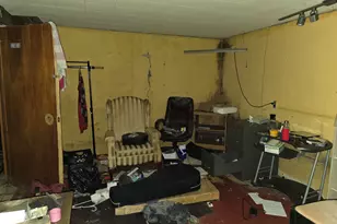 1442 S Blackhawk Ave, Freeport, IL 61032 - Photo 5