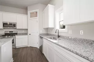 15212 Yellowstone Dr, South Beloit, IL 61080 - Photo 9