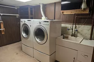 8003 Cadet Rd, Machesney Park, IL 61115 - Photo 33