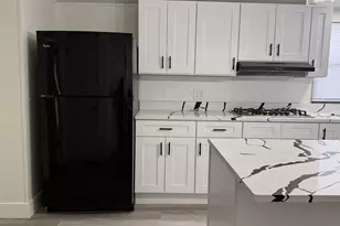 23 Pleasant Ln, Freeport, IL 61032 - Photo 9