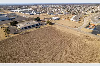 74Xx Rock Valley Parkway, Loves Park, IL 61111 - Photo 9