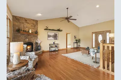 754 E Equestrian Point Drive, Oregon, IL 61061 - Photo 9